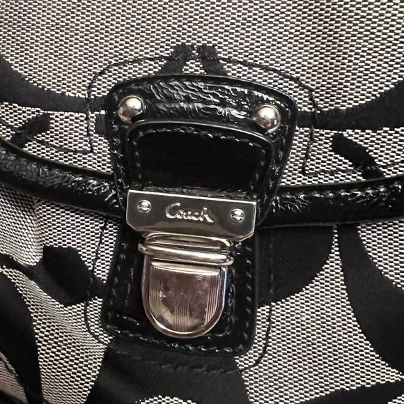 Coach crossbody - Picture 7 of 8